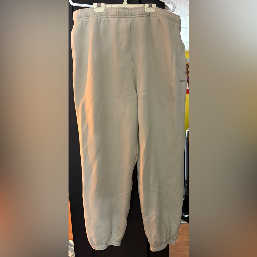 TNA Cozy Fleece Sweatpants in Cream